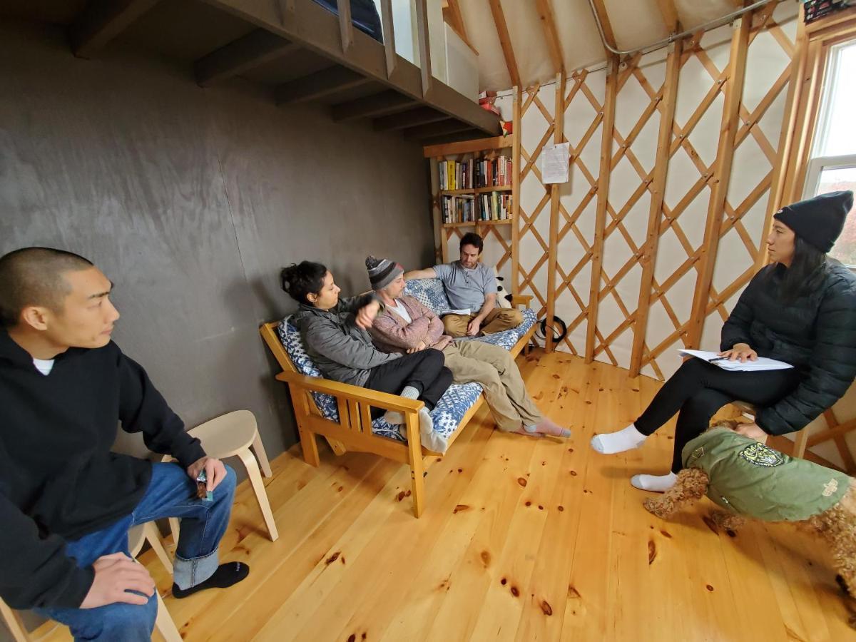 Отель Livingston Manor Yurt Parksville Экстерьер фото